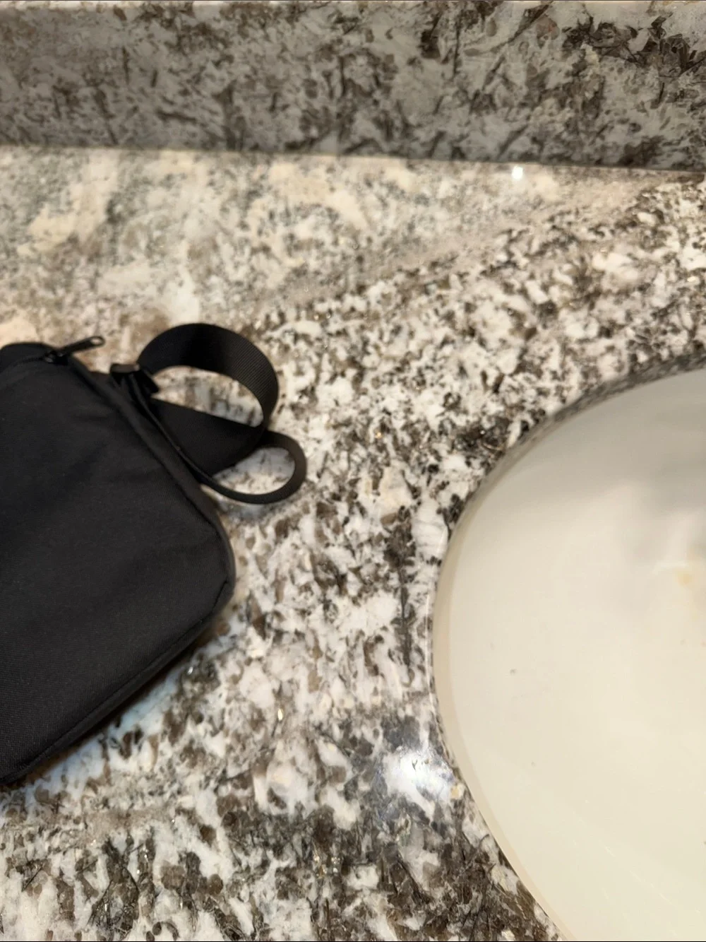 The North Face Black Compact Crossbody Belt Bag with Bungee - Picture 5 of 8